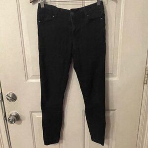 Blue Spice Size 5 Black Denim Skinny Jean with Back Pocket Details
